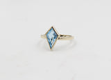 9ct Gold Ladies Kite shape SYR8037