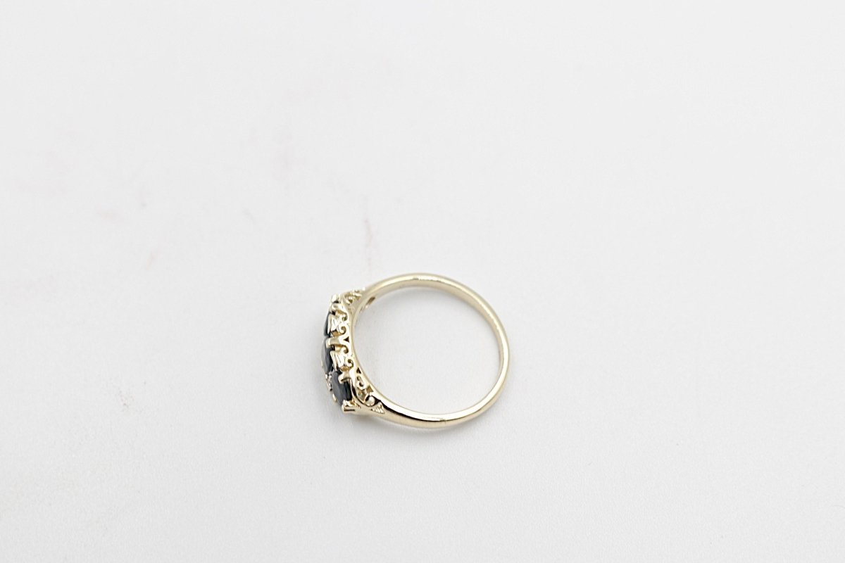 9ct Gold Sapphire & Diamond ring SYR7986S