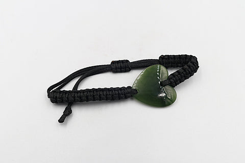 New Zealand Heart Greenstone Macrame Bracelet