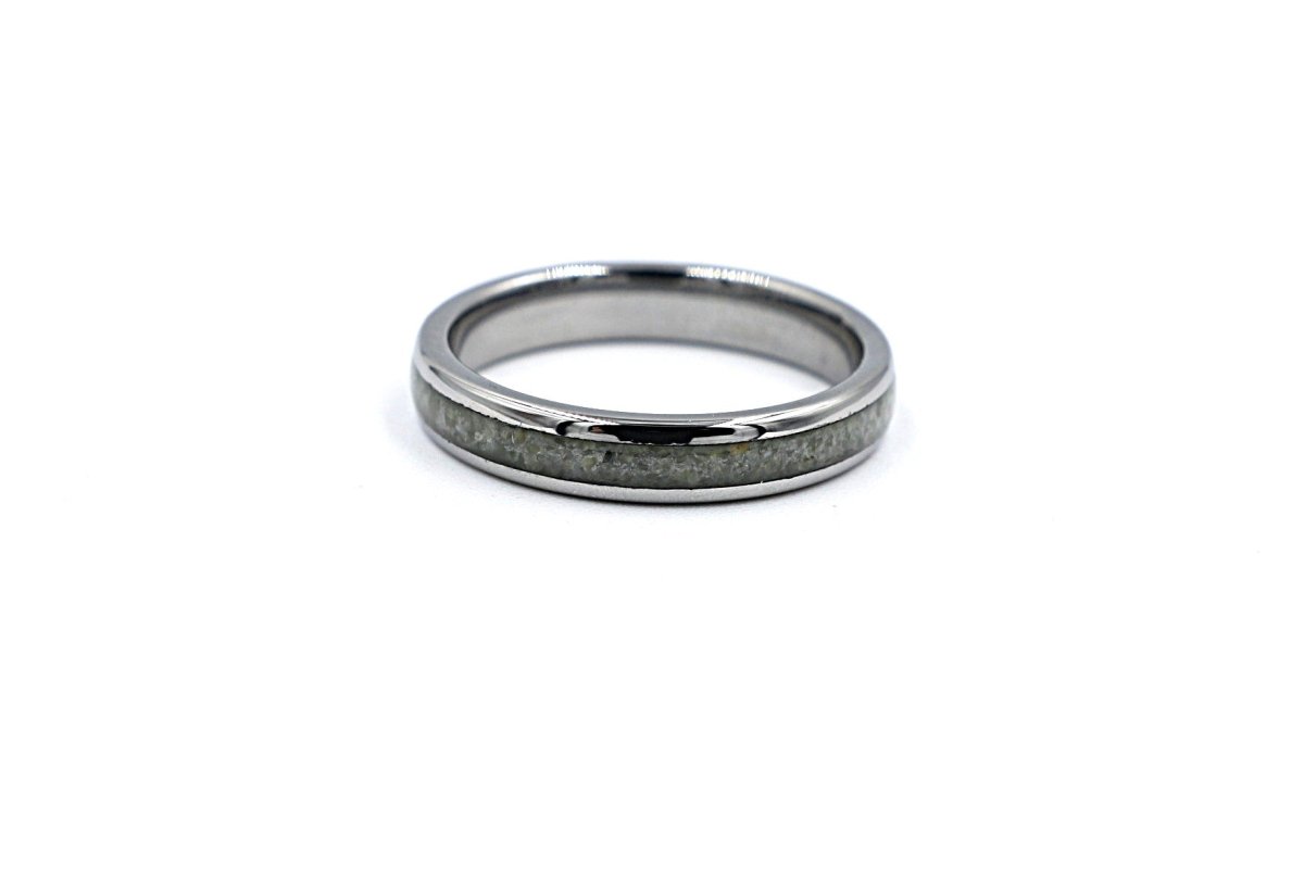 New Zealand Kawakawa Greenstone & Tungsten Carbide Ring 4mm