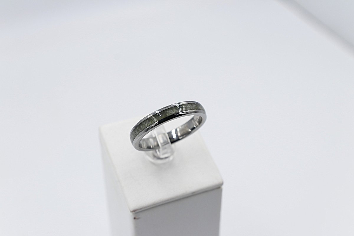 New Zealand Kawakawa Greenstone & Tungsten Carbide Ring 4mm