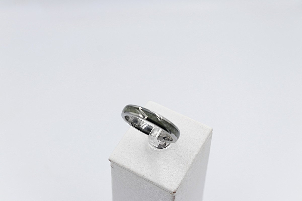 New Zealand Kawakawa Greenstone & Tungsten Carbide Ring 4mm