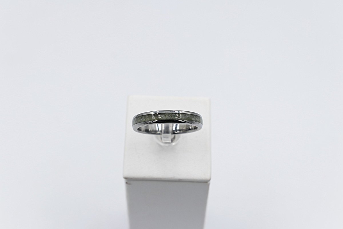 New Zealand Kawakawa Greenstone & Tungsten Carbide Ring 4mm