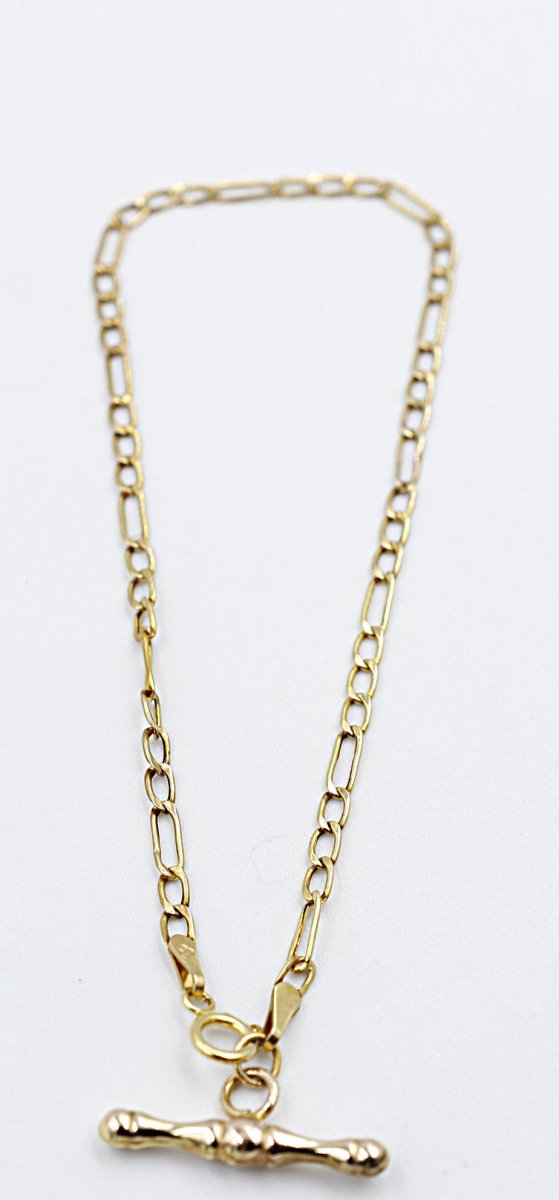 9ct Gold Figaro Bracelet with Fob
