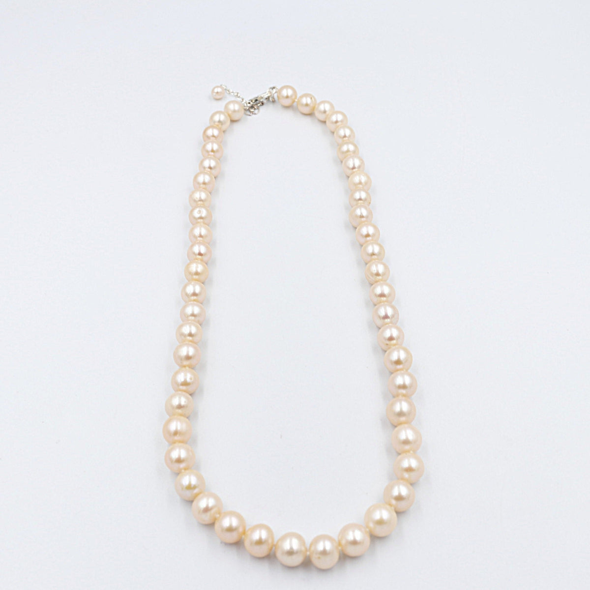 Fresh water Pearl Necklet with stg Clasps 8 to 8.5mm 512.131AAX