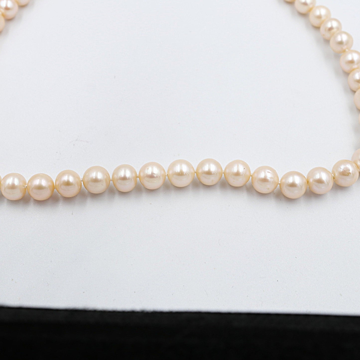 Fresh water Pearl Necklet with stg Clasps 8 to 8.5mm 512.131AAX