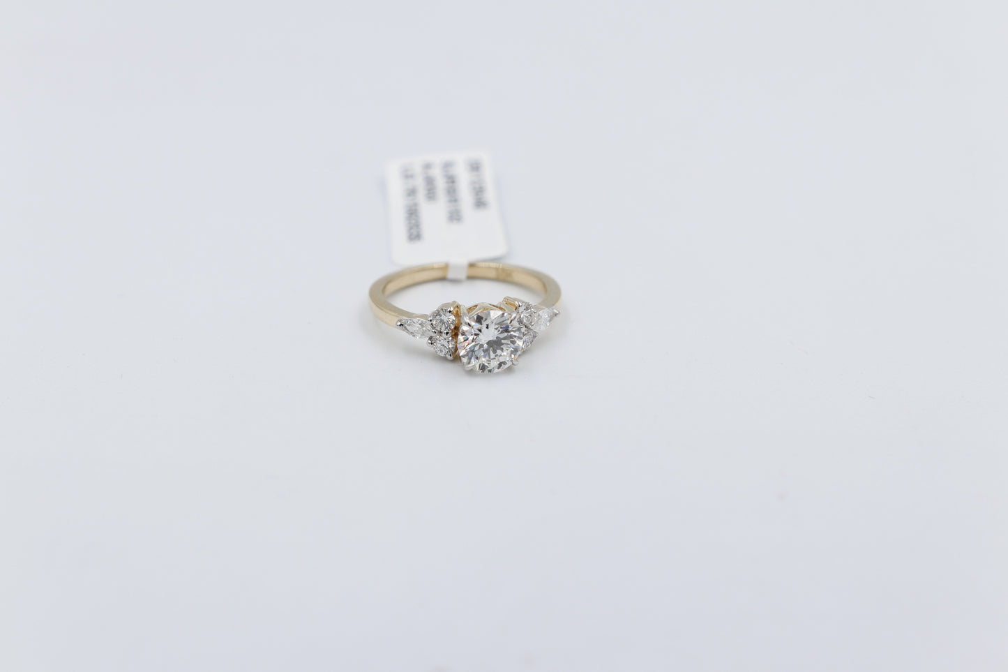 10ct Yellow Gold Lab Grown Round Diamond1.36ct Ring