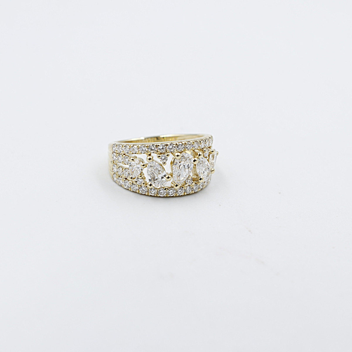 9ct Gold Lab Diamond Dress watch AURG1872