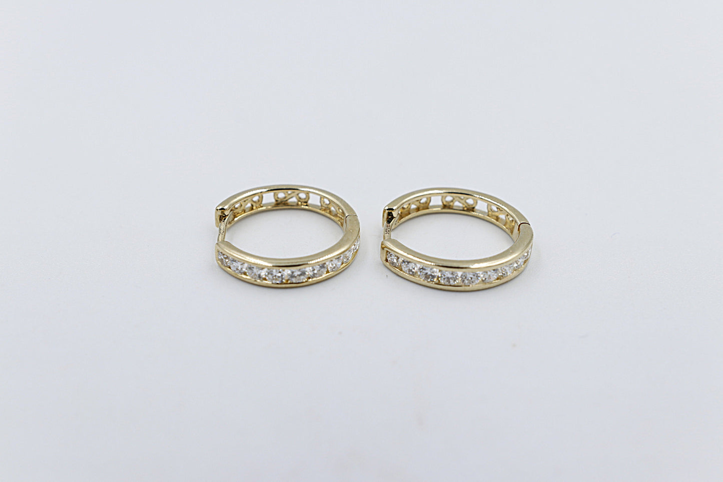 9ct Gold Lab Diamond Huggies SJAUER1291