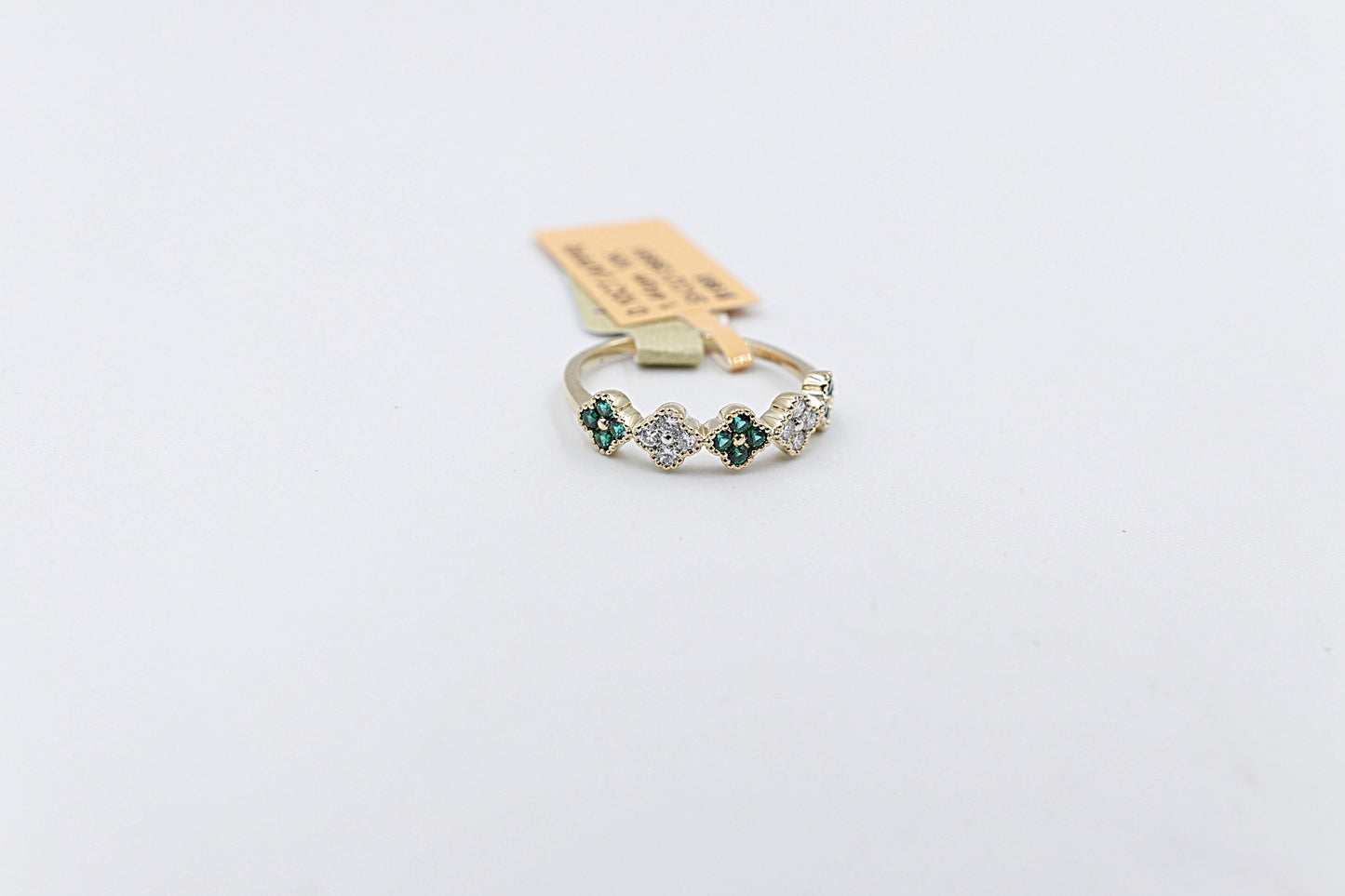 10K Yellow Gold Lab Diamond and Emerald LGR47182