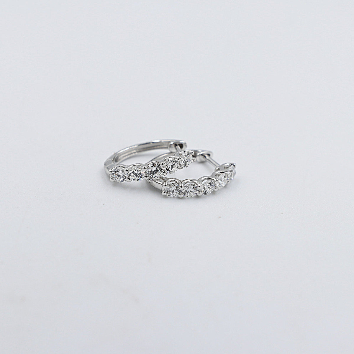 10k White Gold Lab Diamond Huggies TDW 1ct LGE47858