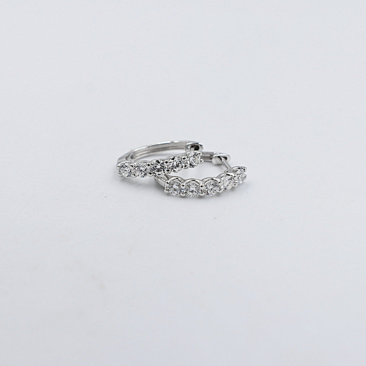10k White Gold Lab Diamond Huggies TDW 1ct LGE47858