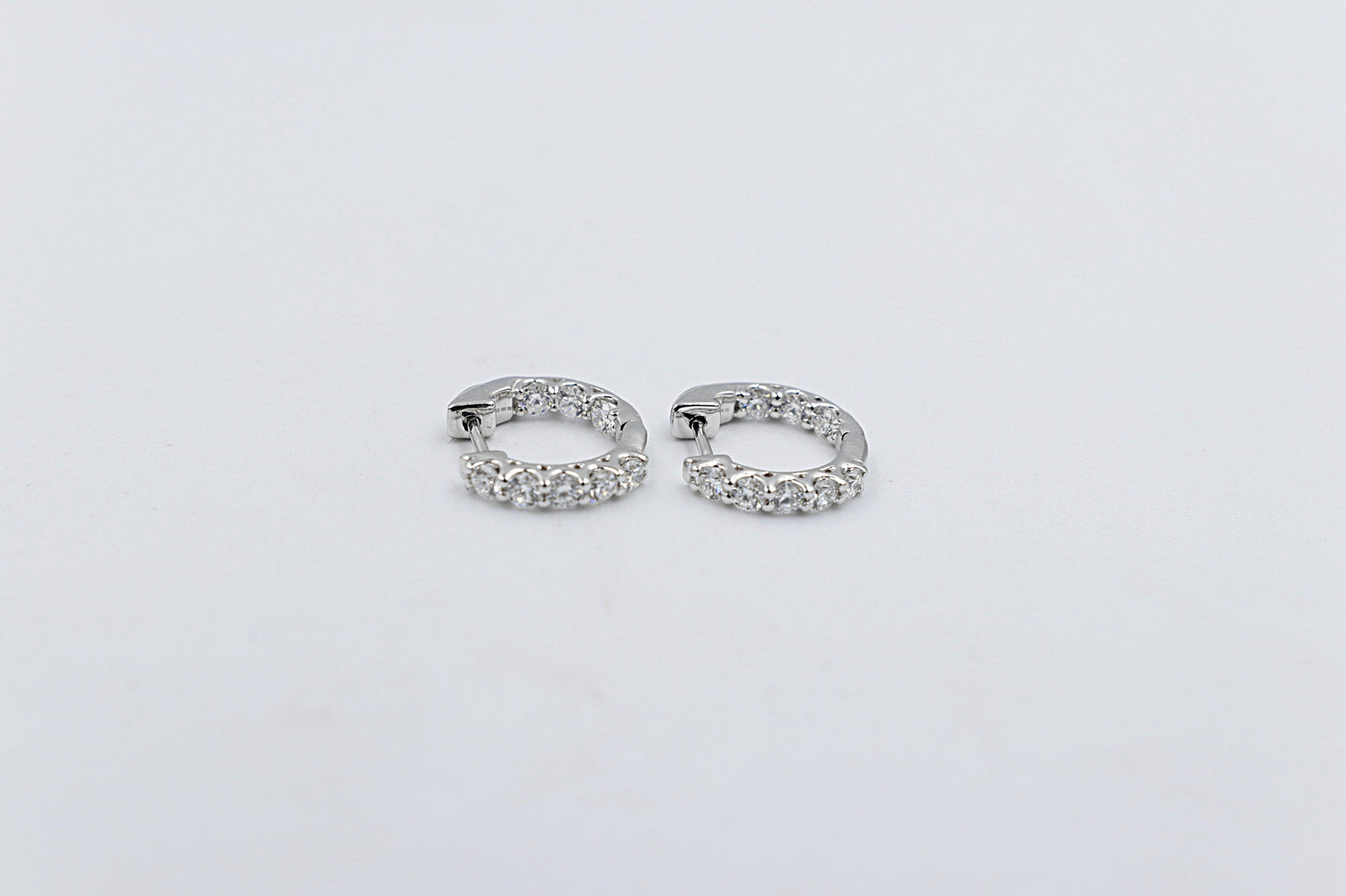 10k White Gold Lab Diamond Huggies TDW 1ct LGE47351