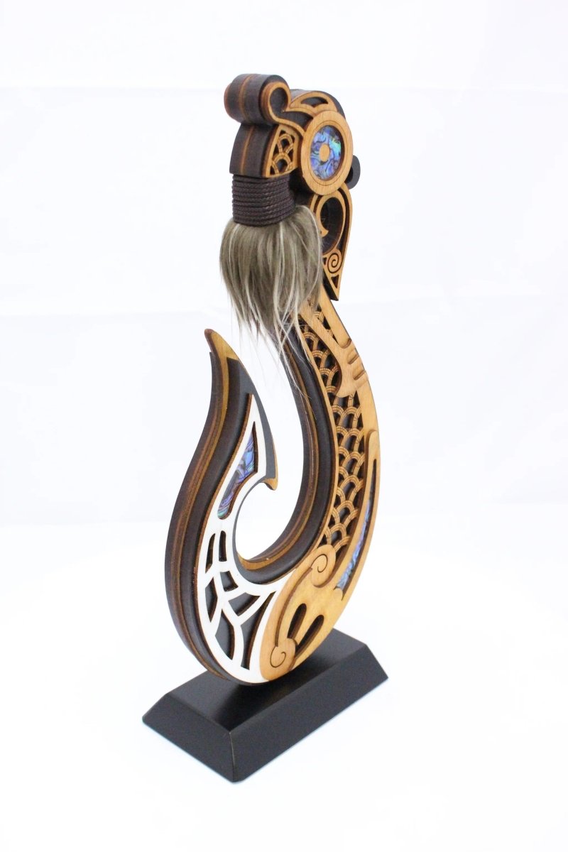 Large Hook Trophy LTHK