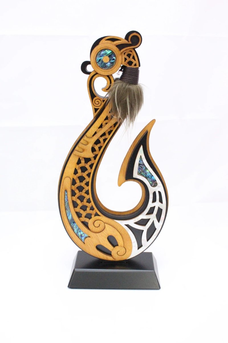 Large Hook Trophy LTHK