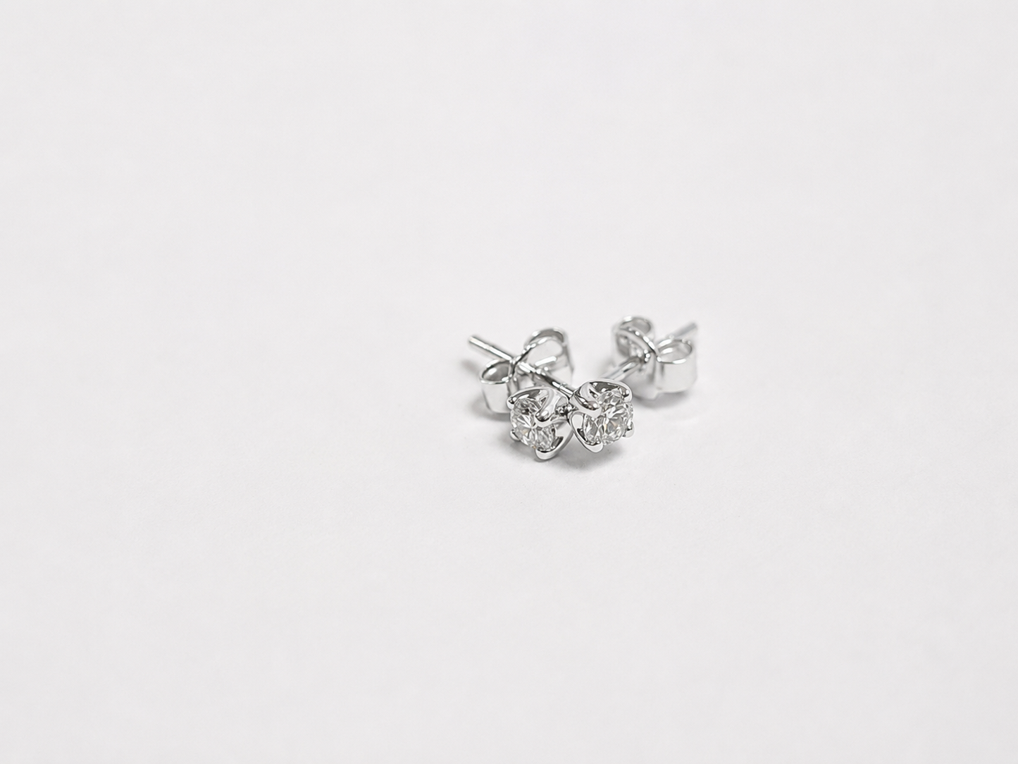 9ct White Gold Set Lab Diamond Stud Earrings TDW 0.25ct SYE990