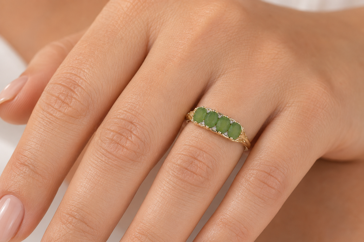 9ct Gold New Zealand Greenstone & Diamond Ring SYR7993G