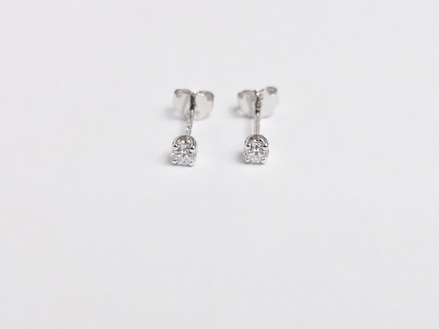 9ct White Gold Set Lab Diamond Stud Earrings TDW 0.25ct SYE990