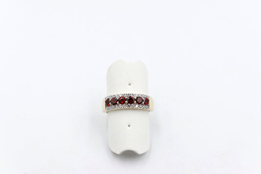 9ct Gold Garnet & Diamond ring SJAURG1070