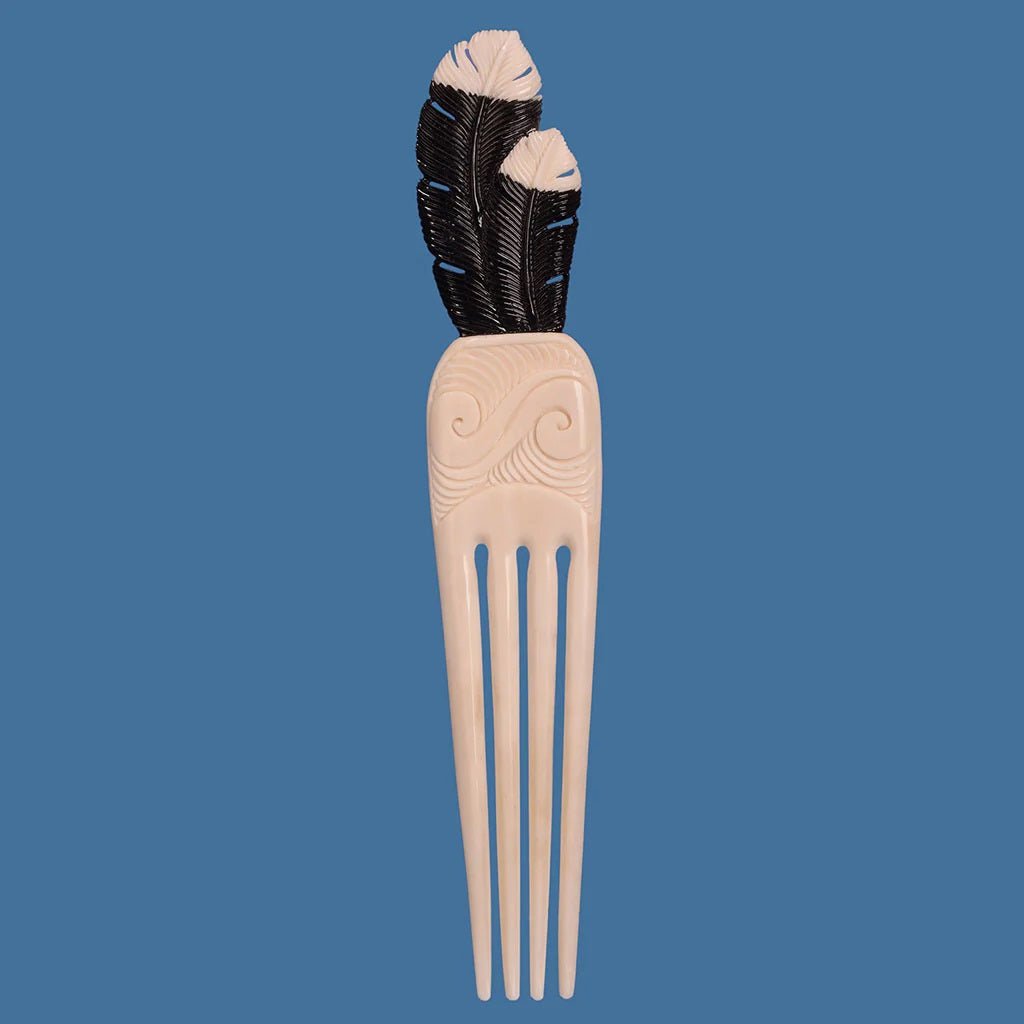 Black Huia Feather Heru
