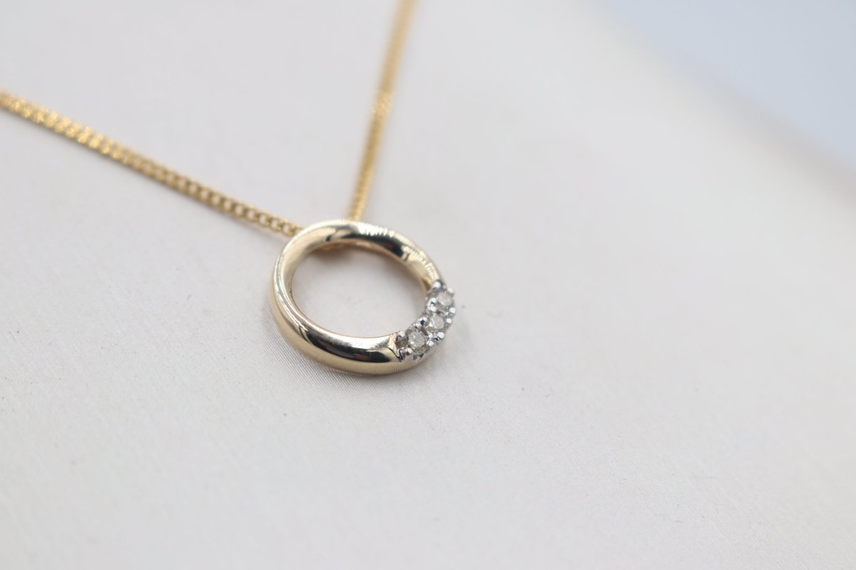 10K Gold Diamond Pendent 0.10