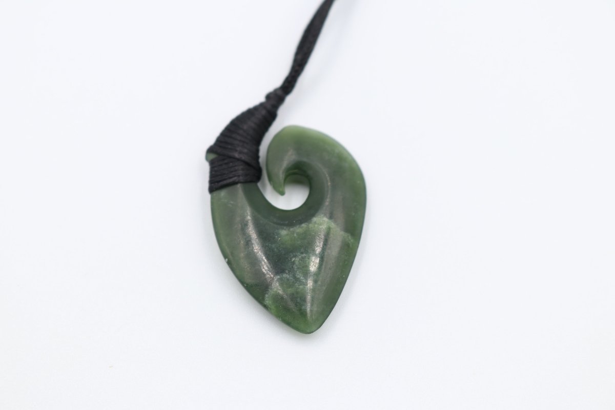 New Zealand Greenstone TRADITIONAL BOUND MATAU