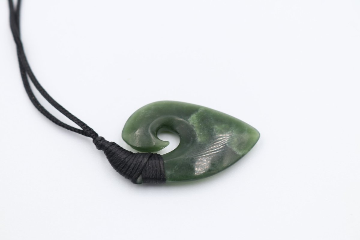 New Zealand Greenstone TRADITIONAL BOUND MATAU