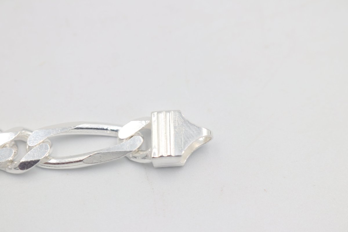 Stg Silver 3:1 Figaro Link Chain  IR21