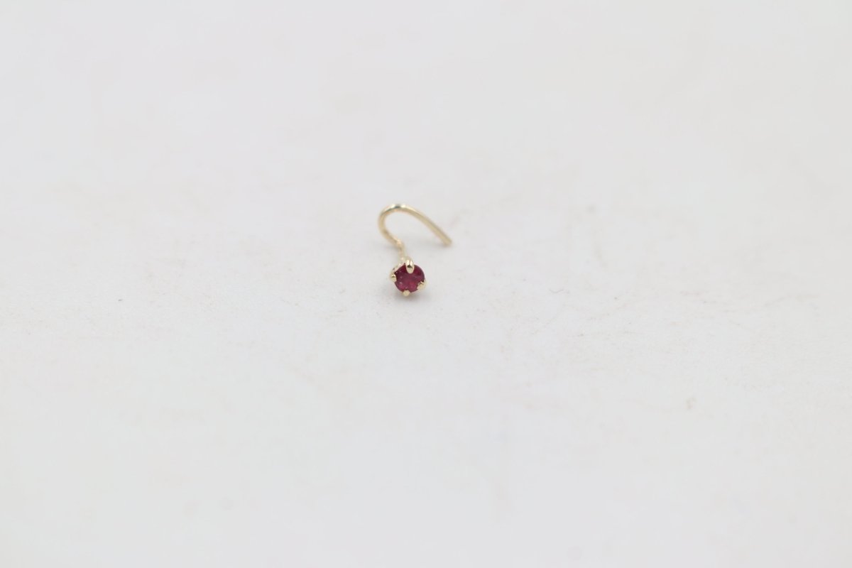 9ct Gold Genuine Garnet Nose Stud