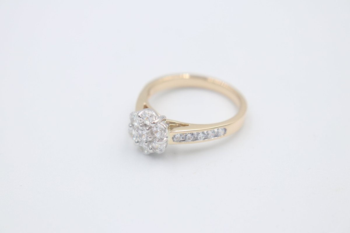 9ct Solid Gold Diamond Cluster 1 carat TDW SYR1826