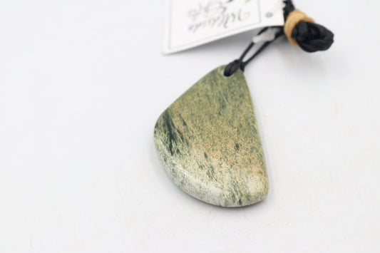 New Zealand Marsden Greenstone  Drop WT35M