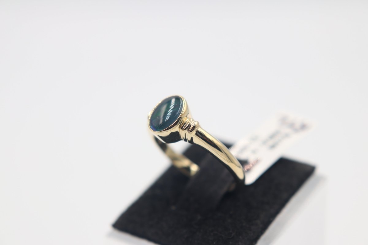 9ct Gold Opal Ring