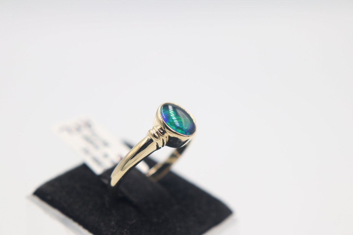 9ct Gold Opal Ring