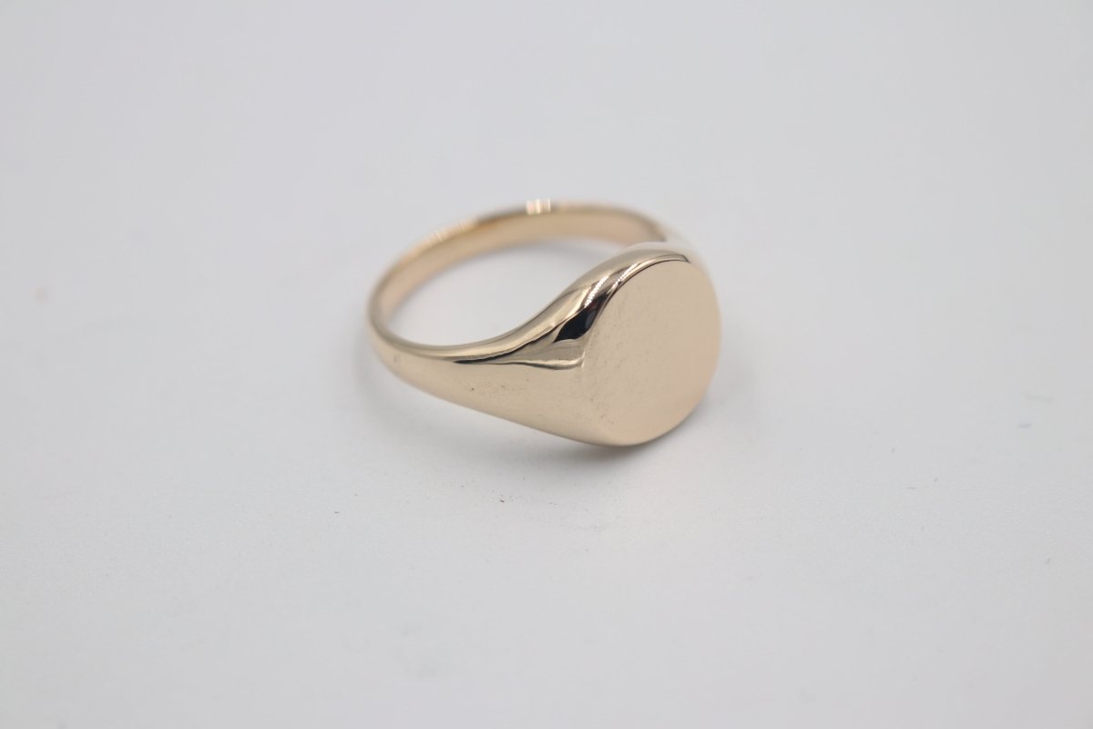 9ct Gold Solid Signet Ring SYR7187