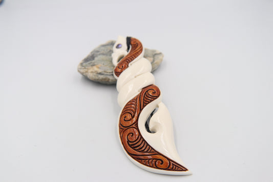 XL Bone Manaia Twist