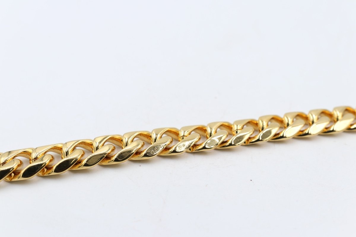 Gold Plated  Heavy Curb link Bracelet 23cm GP06