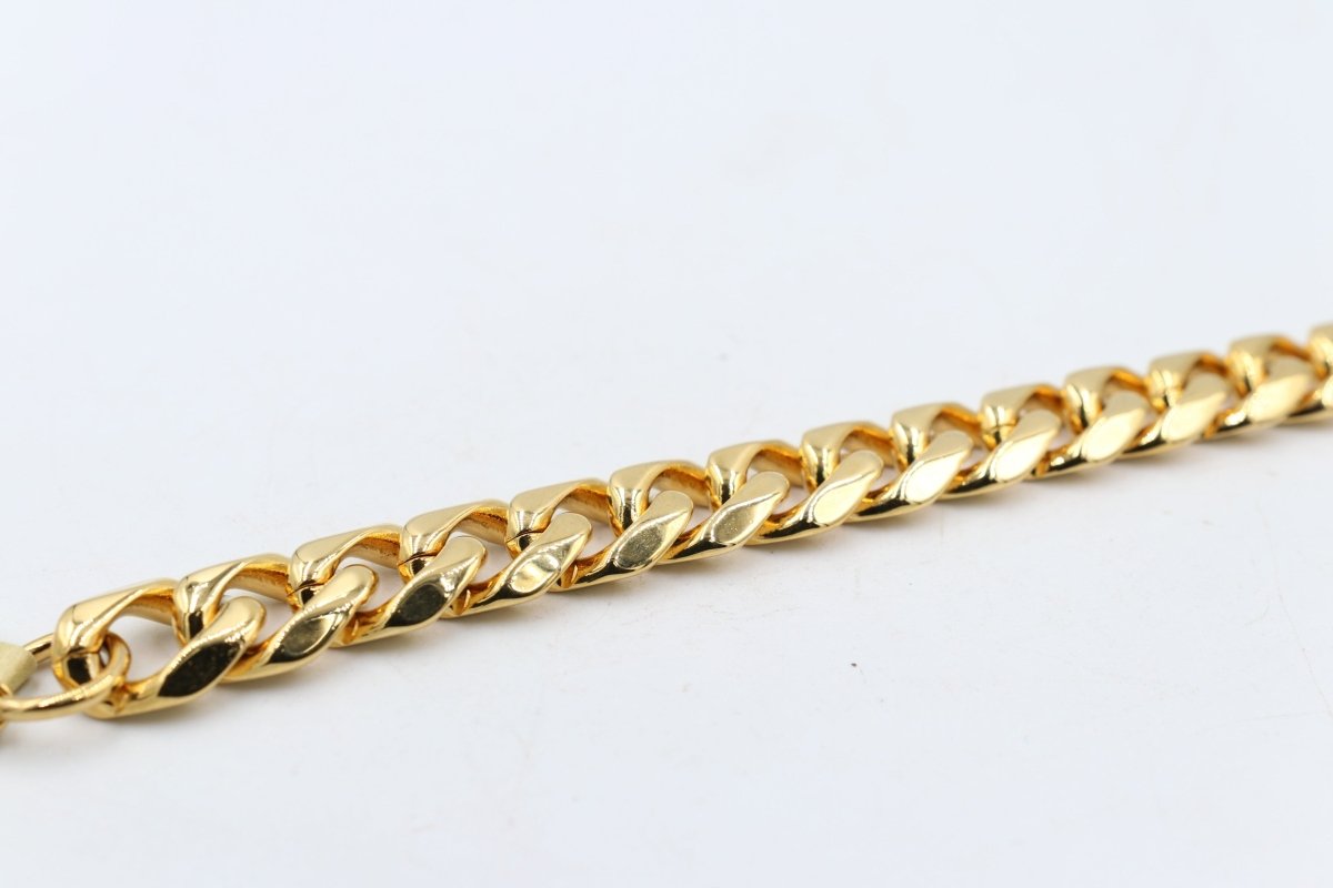 Gold Plated  Heavy Curb link Bracelet 23cm GP06
