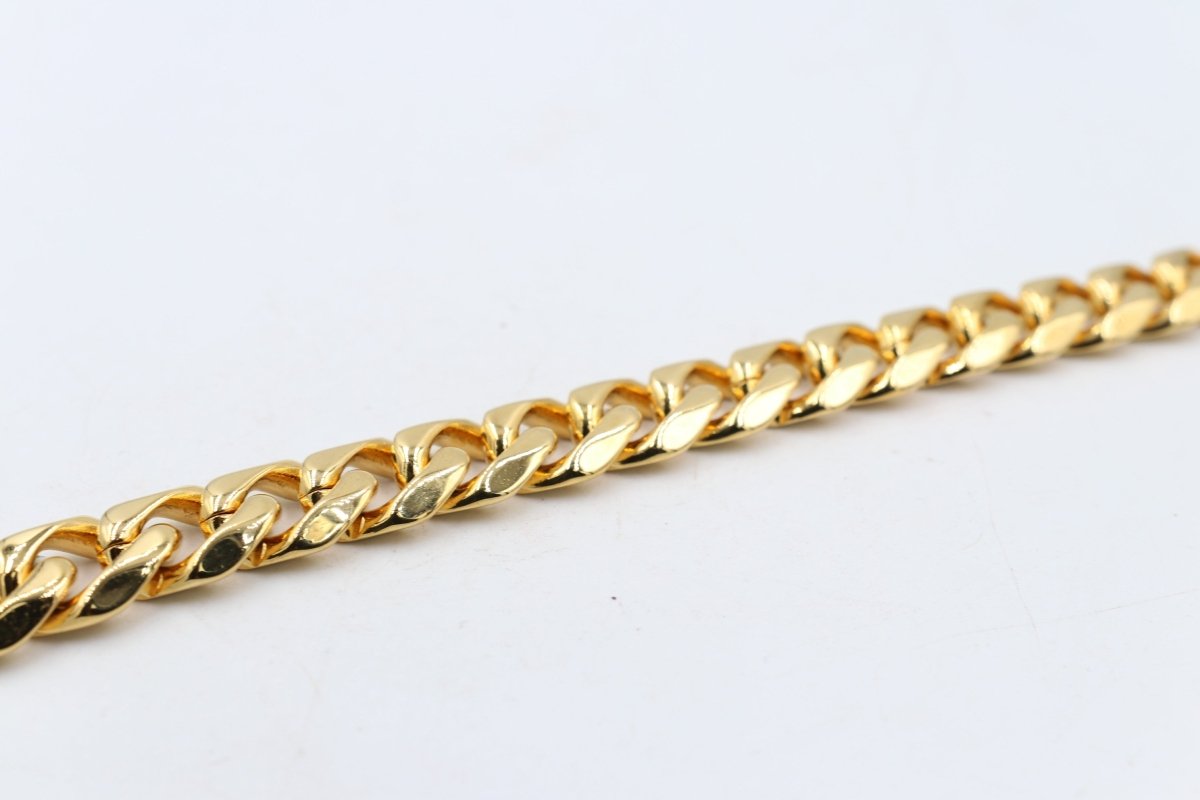 Gold Plated  Heavy Curb link Bracelet 23cm GP06