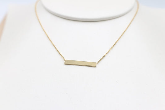9ct Gold solid horiz bar with 9ct Gold Chain