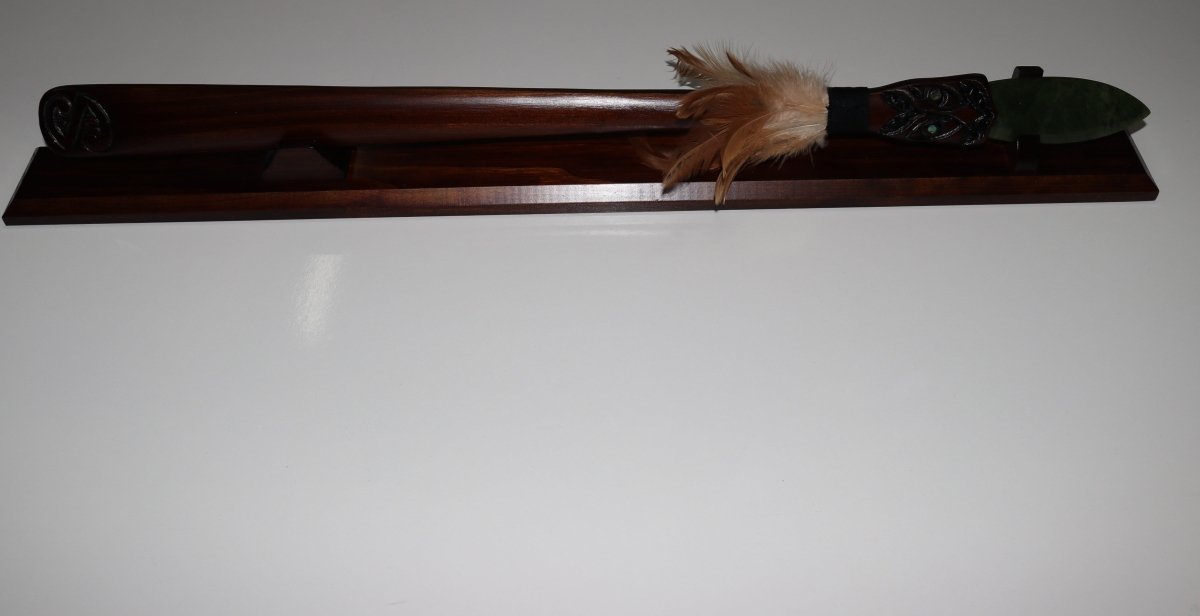 New Zealand Wood and Greenstone Taiaha with base WSSJ20T