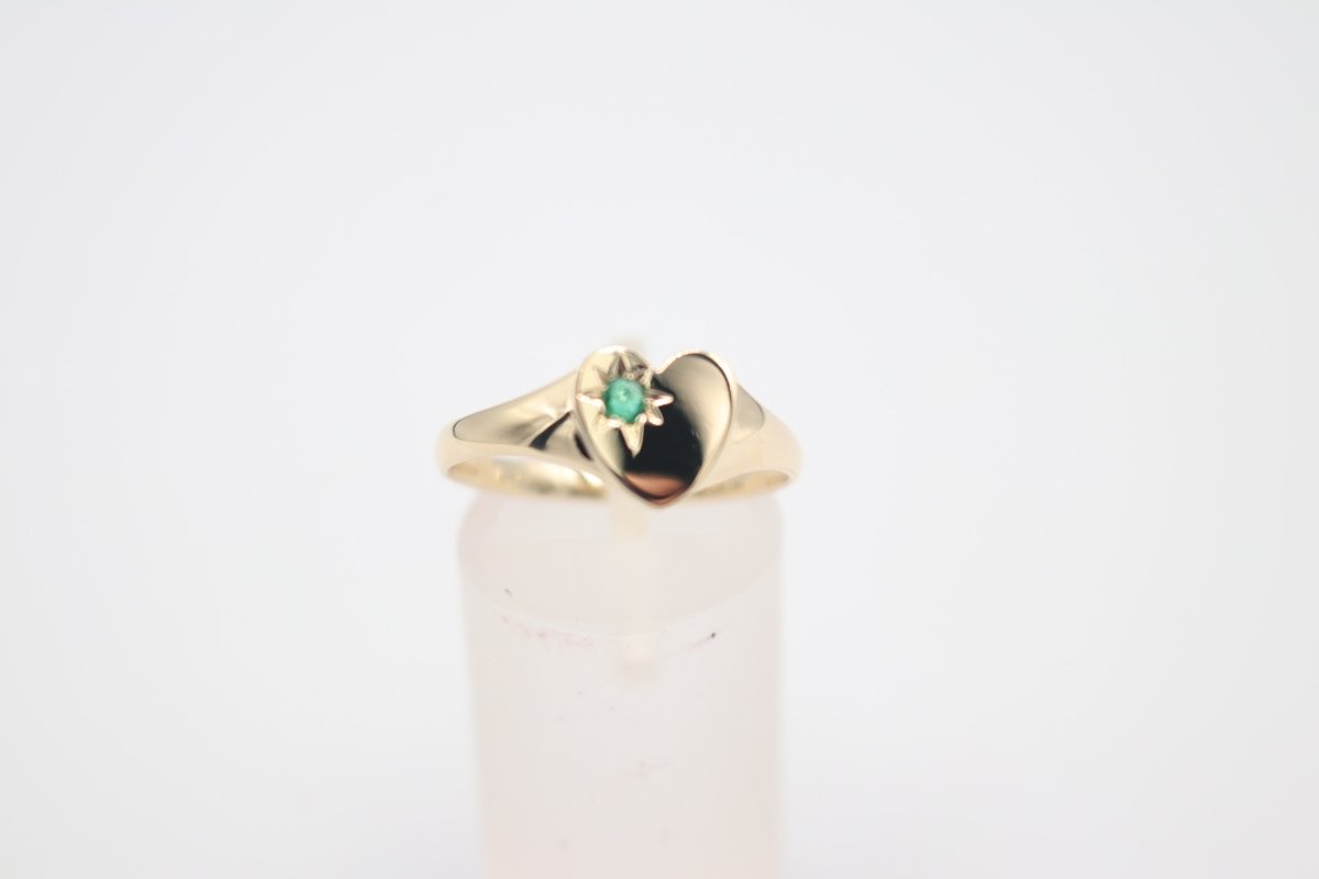 9ct Gold Girls Signet Ring with Emerald