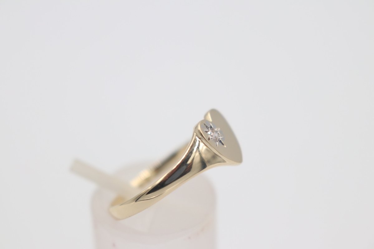 9ct Gold Girls Signet Ring with Diamond