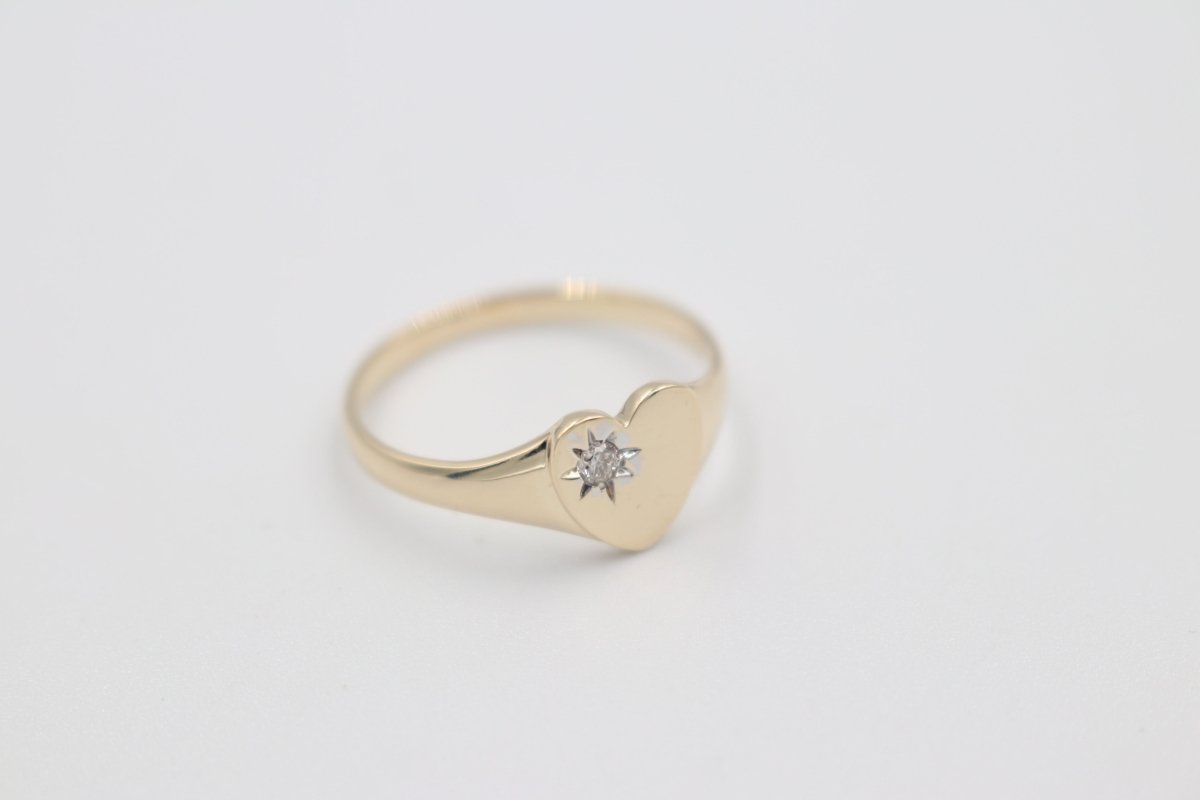 9ct Gold Girls Signet Ring with Diamond
