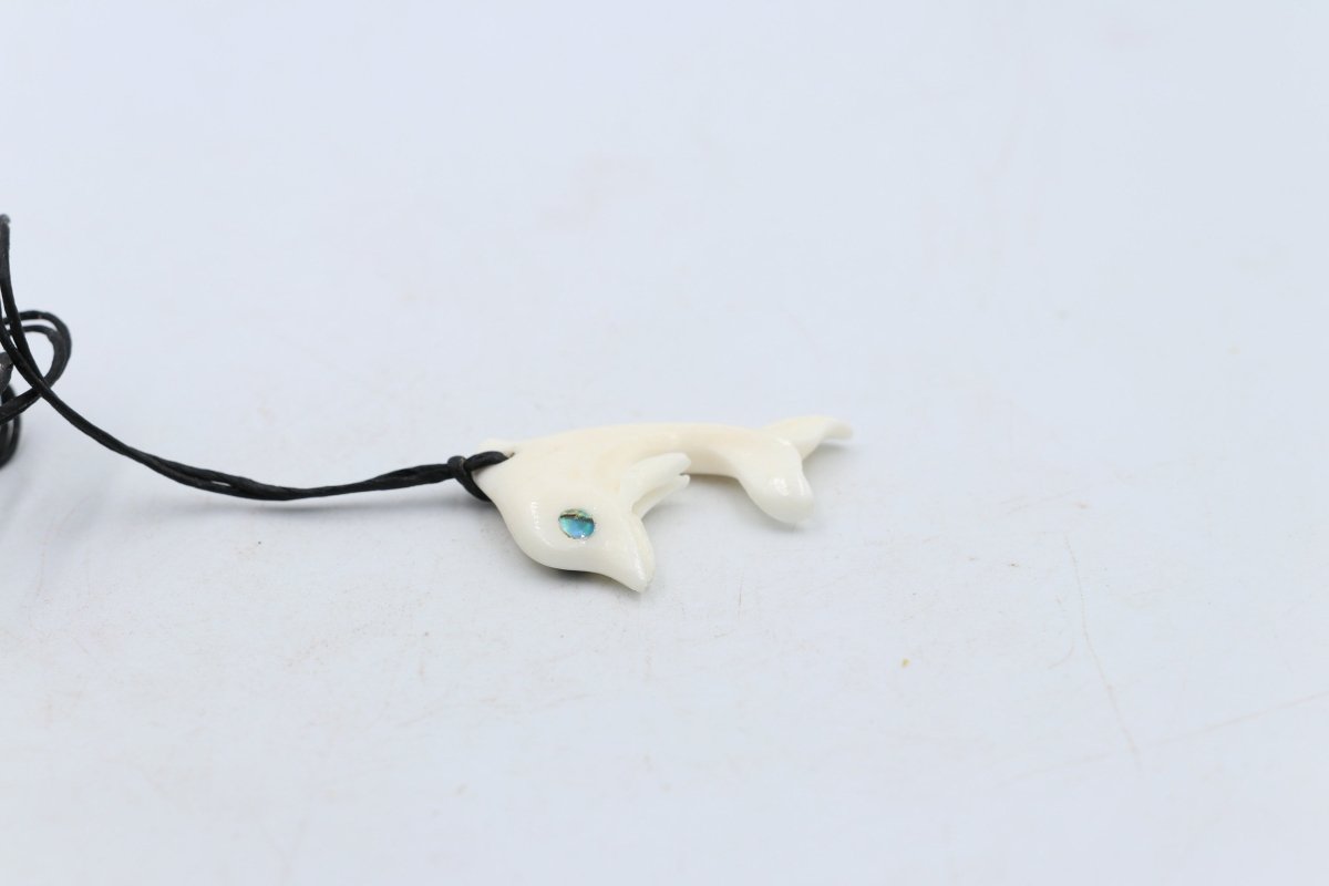 Bone Stylized Hook Pendant - BC081