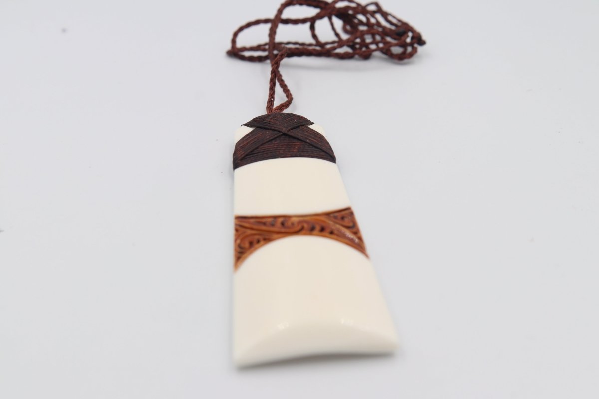 Bone Toki with Engraving