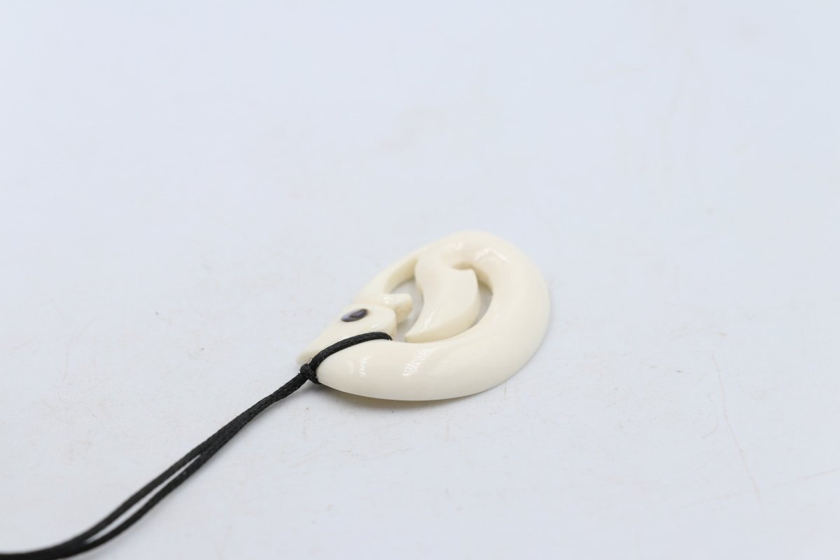 Bone Manaia Hook Pendant - BPM008
