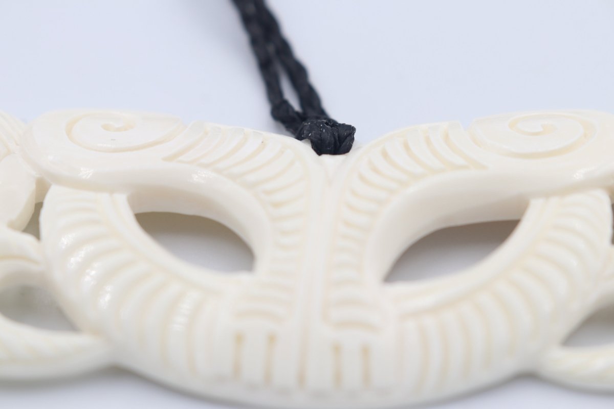 Bone Peka Peka pendent