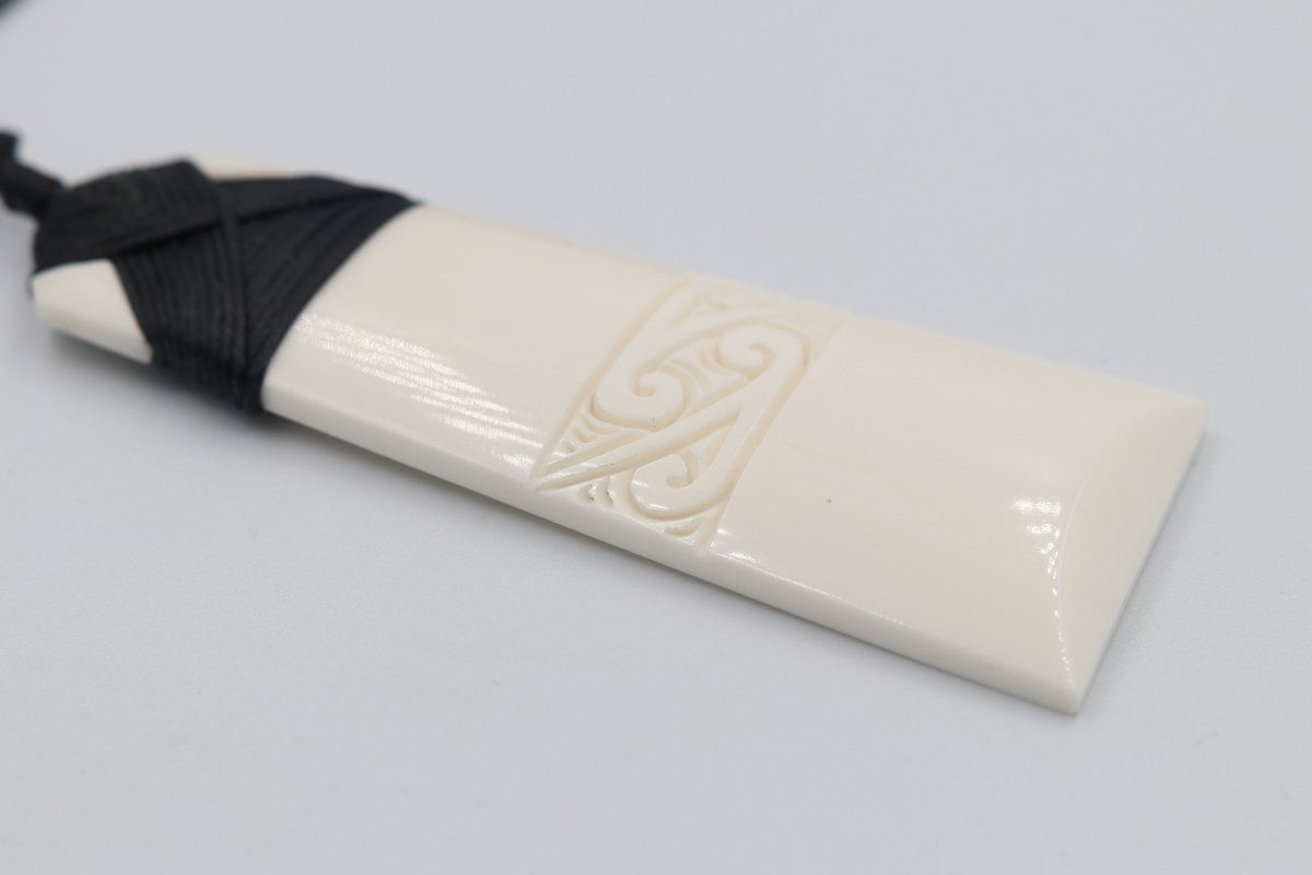 Bone Toki with Engraving