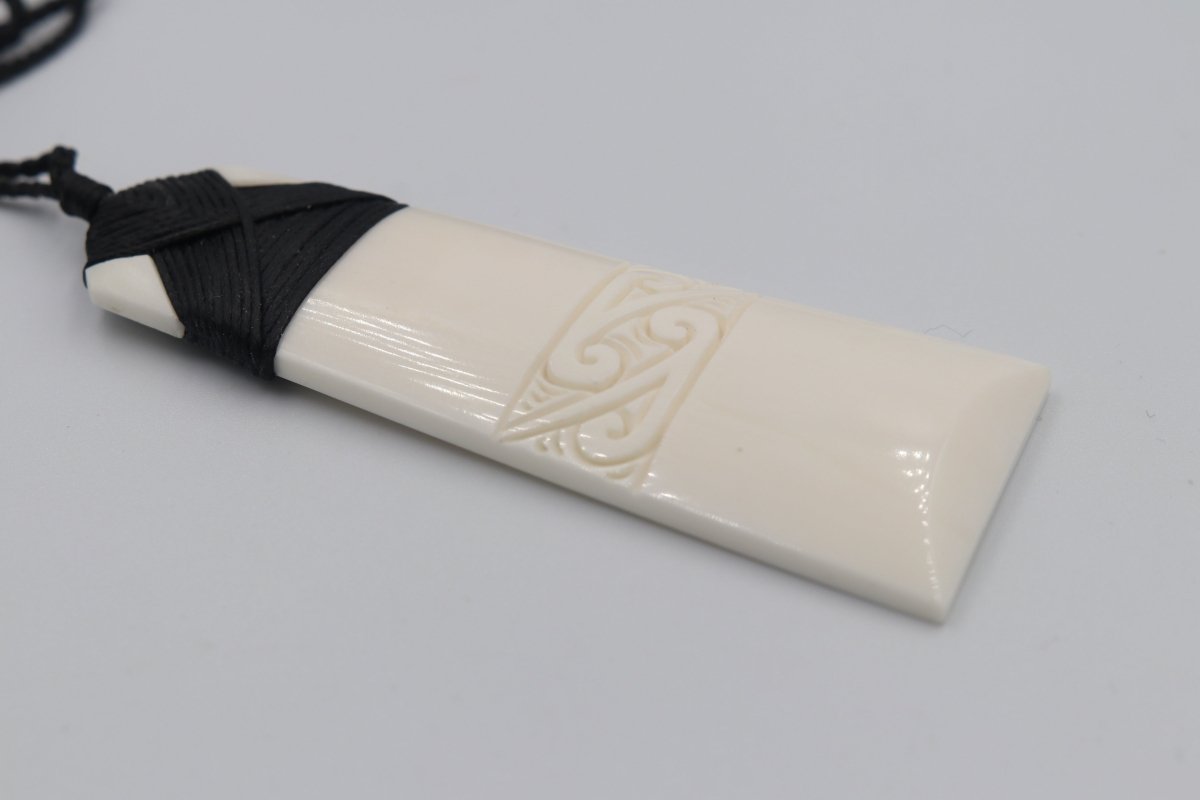 Bone Toki with Engraving