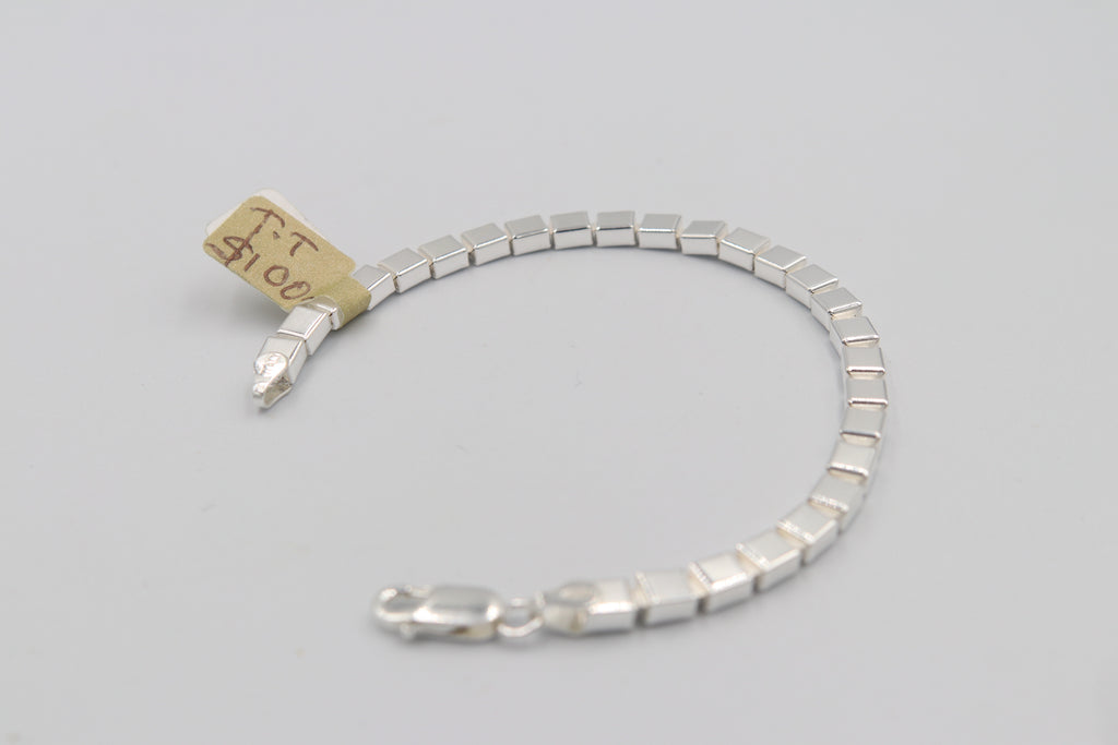 Cube discount link bracelet
